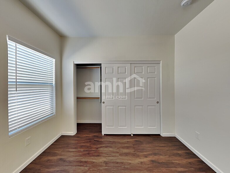 Building Photo - 11320 Harvester