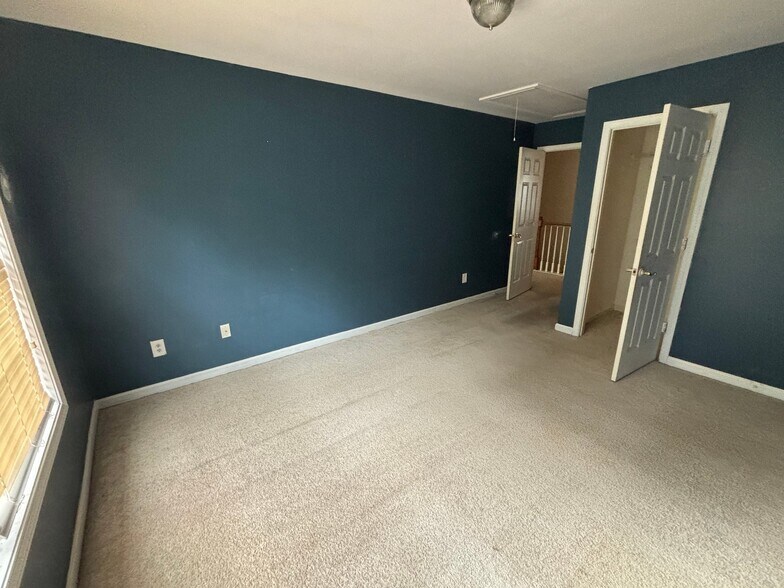 Building Photo - 488 Musical Ct