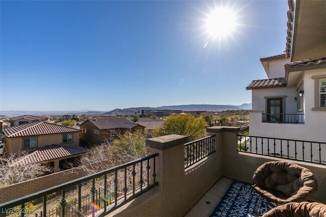 Building Photo - 172 Petaluma Valley Dr