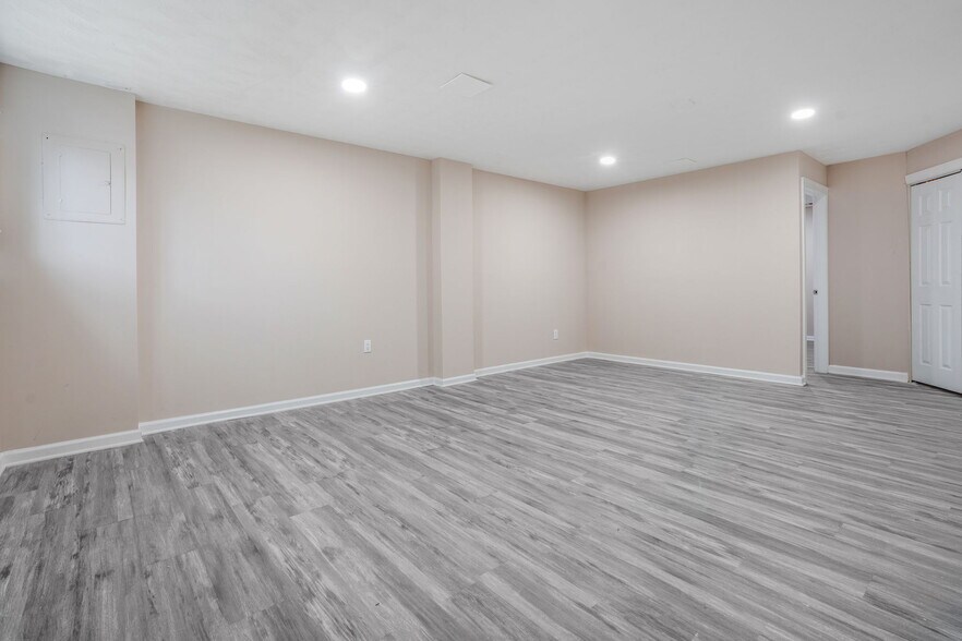 Building Photo - 3671 Waterwheel Sq