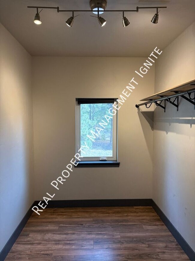 Building Photo - 19354 Kiowa Rd