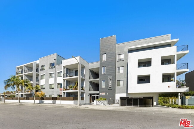 Building Photo - 13337 Beach Ave