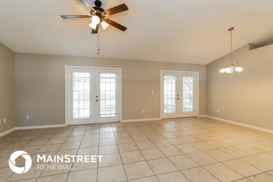 Building Photo - 10624 Lake Ralph Dr