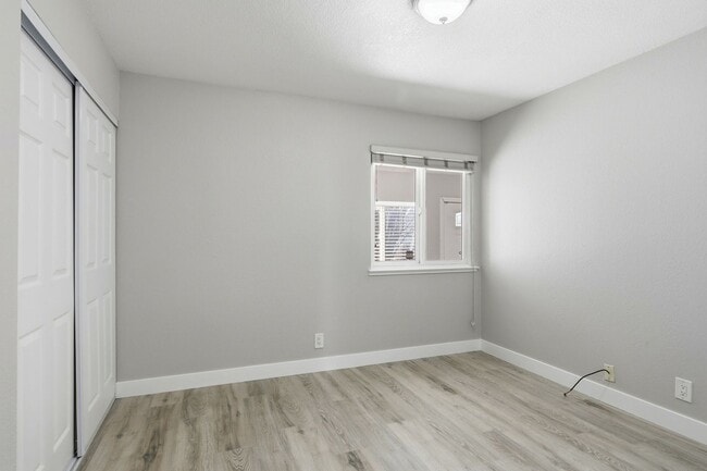 Building Photo - Stylish and Spacious Milpitas Home with Large Deck and Backyard