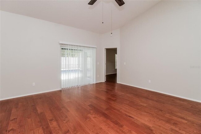 Building Photo - 1517 Crawford Dr