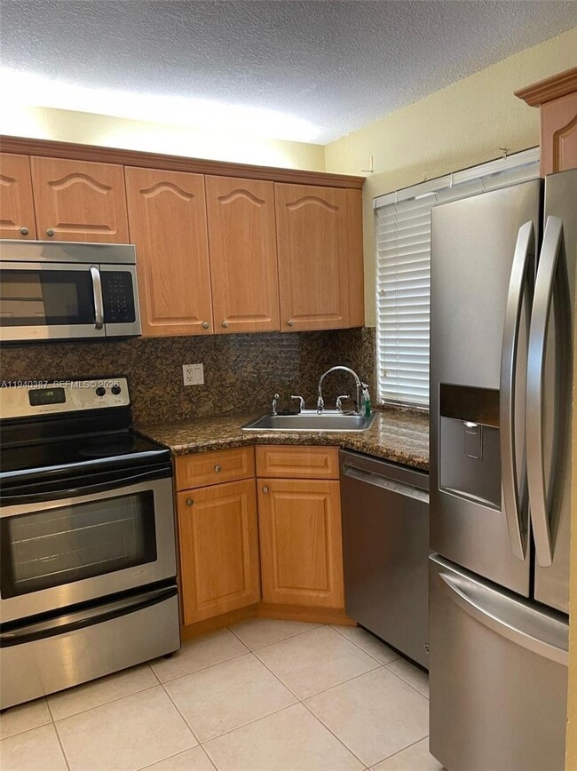 Building Photo - 3702 Coral Tree Cir