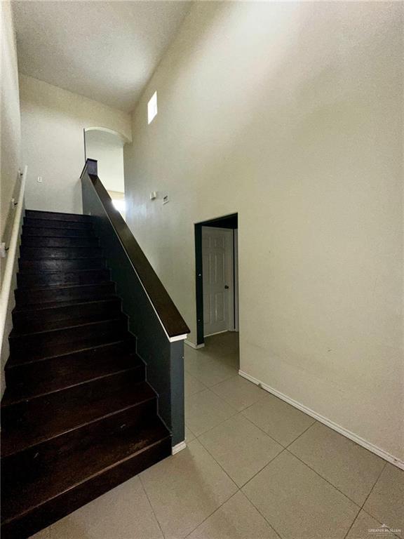 Building Photo - 4218 Vida Grande