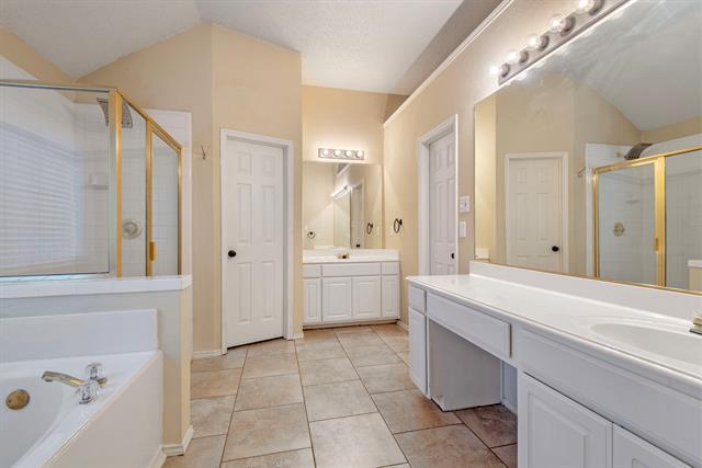 Building Photo - 10217 Max Ln