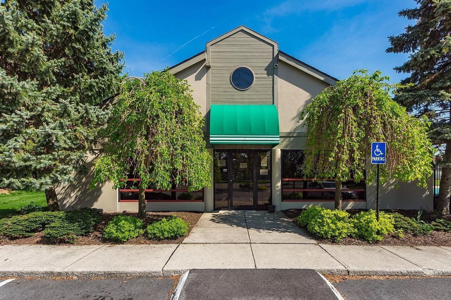 club house - 2078 Coleman Dr