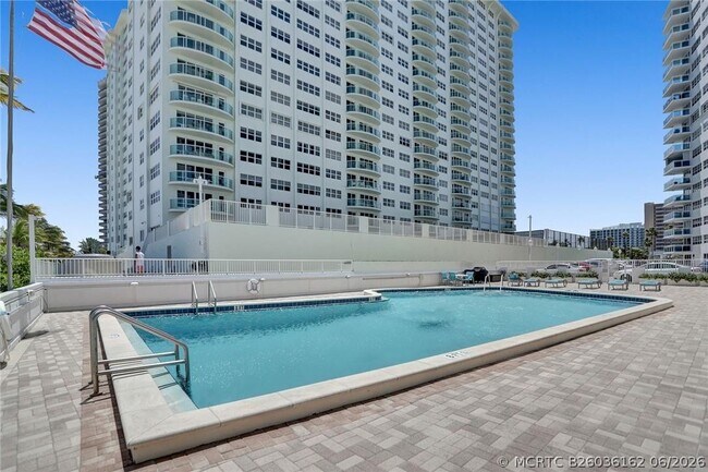 Building Photo - 3430 Galt Ocean Dr