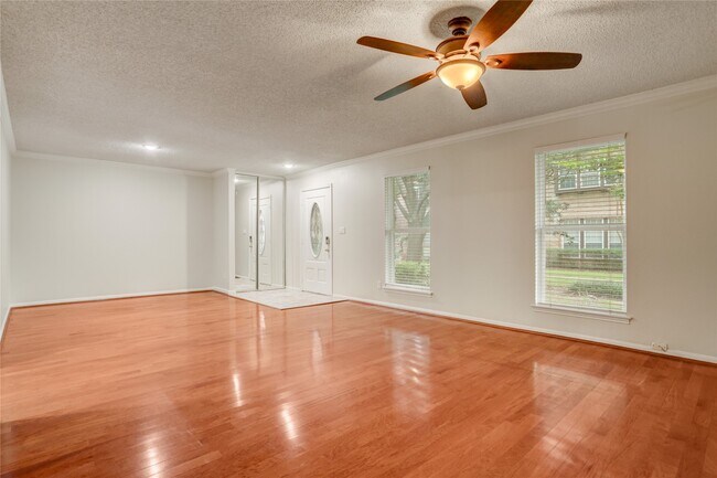 Building Photo - 2253 Triway Ln