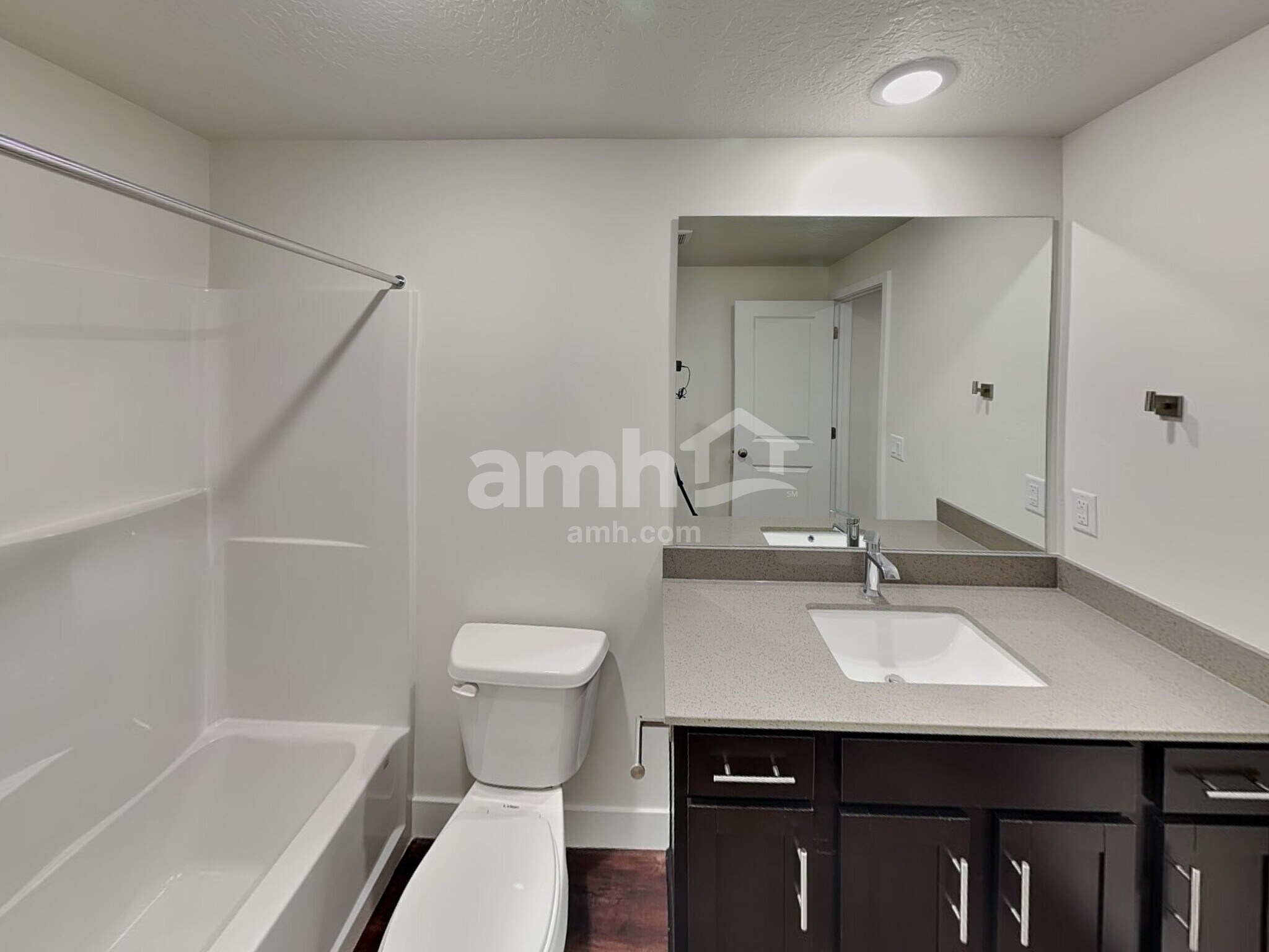 Building Photo - 1193 Redbud Dr