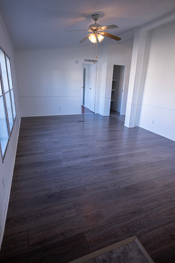 Building Photo - 217 W South Ave