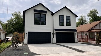 Building Photo - 5316 East Side Ave