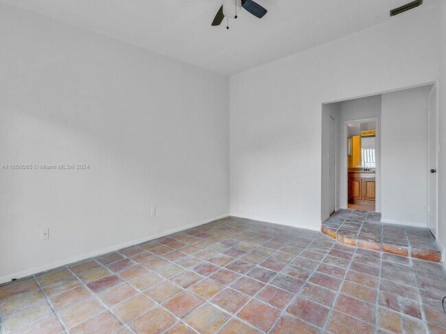 Building Photo - 14811 SW 74th Ln