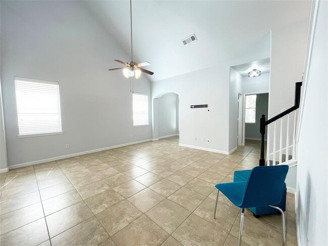 Building Photo - 26330 Longview Creek Dr
