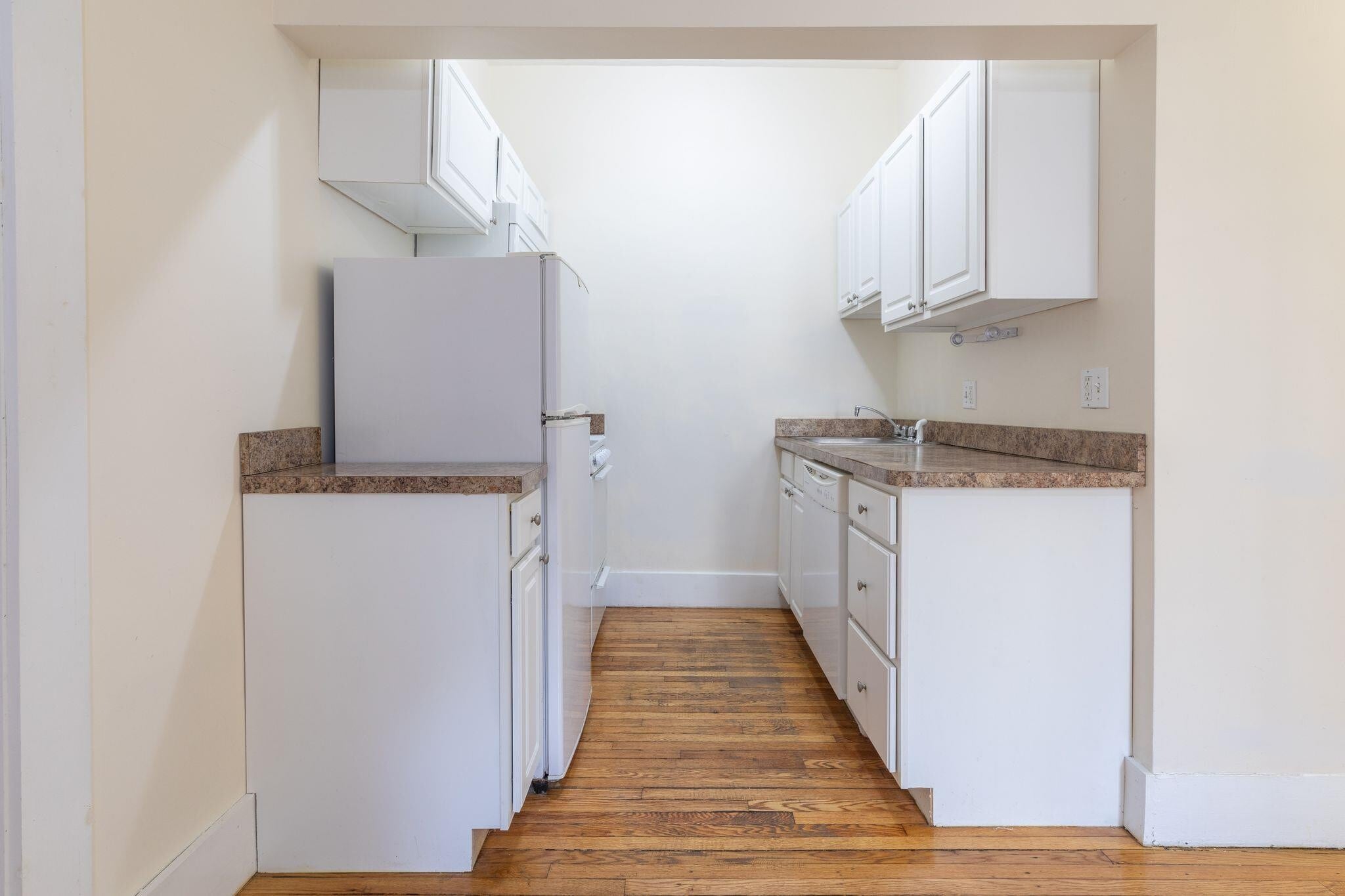 Building Photo - 863 Massachusetts Ave