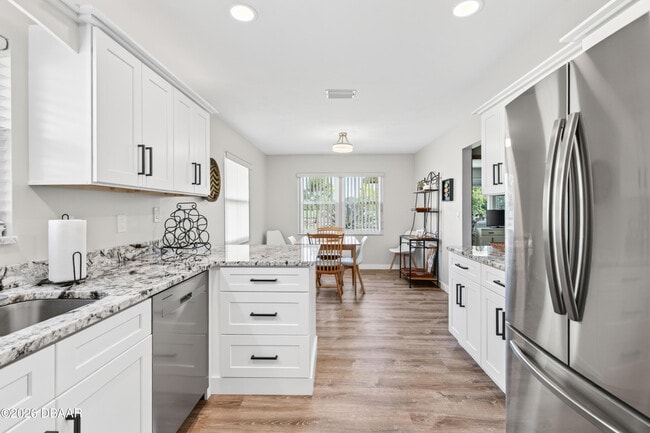 Building Photo - 32 Kingsley Cir