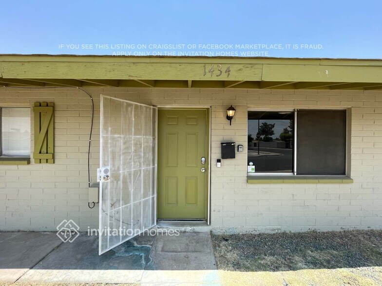 Building Photo - 1434 E Dana Ave