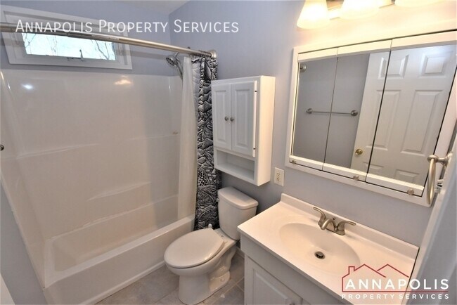 Building Photo - 90 Avondale Cir