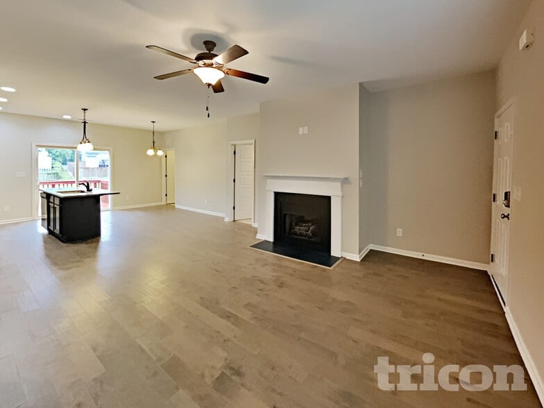 Building Photo - 77 Dropseed Ln