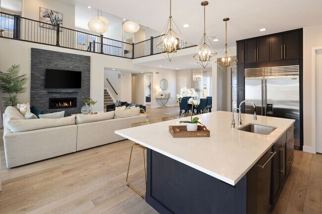 Building Photo - 6 Bedroom 5.5 Bathroom Single Family Home ...
