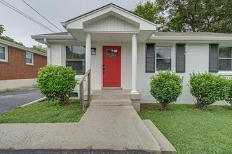 Building Photo - 3 bedroom home in Charlotte Park