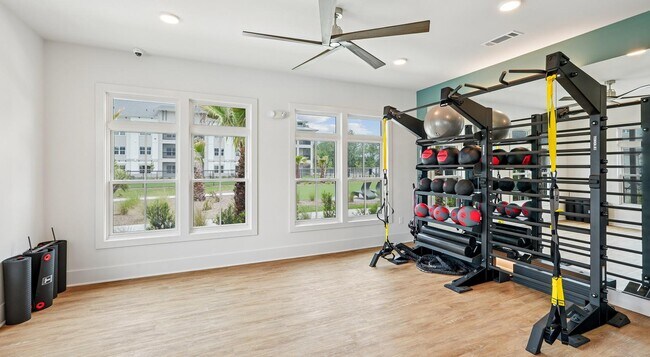 Building Photo - 2740 Village Crossing Blvd