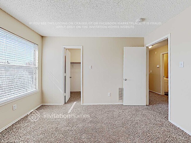 Building Photo - 1304 White Dove Ln