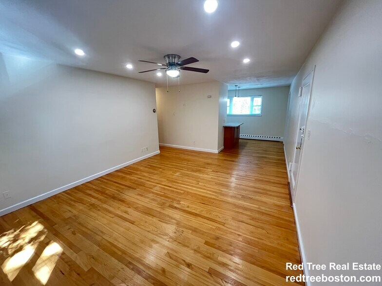 Building Photo - 59 Parkman St