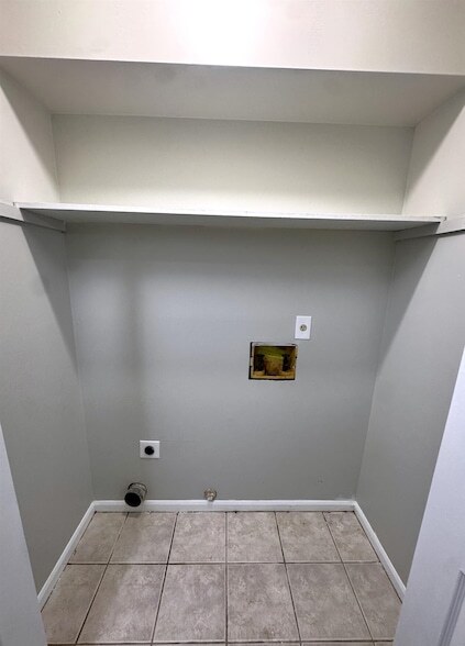 Building Photo - 6625 Chauncey