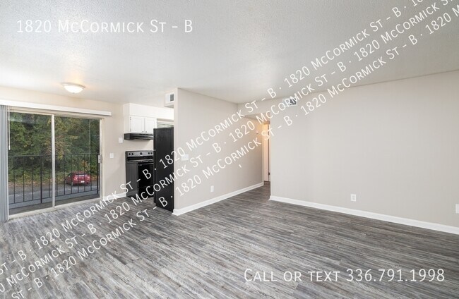 Building Photo - 1820 McCormick St