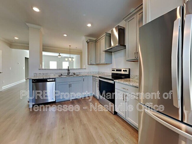 Building Photo - 1750 Park Terrace Ln