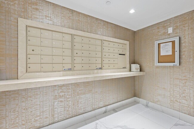 Building Photo - 3440 S Ocean Blvd