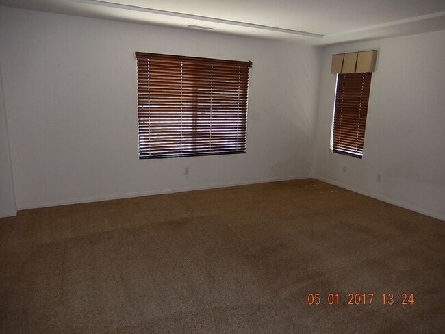 Building Photo - 35423 Ocotillo Ct