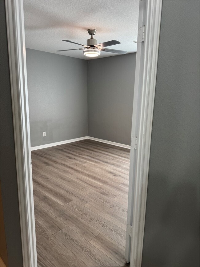 Building Photo - 11123 Cayman Mist Dr