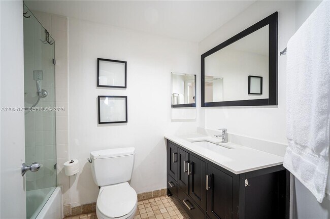 Building Photo - 701 Brickell Key Blvd