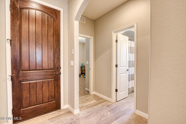 Building Photo - 13772 Newton Ct