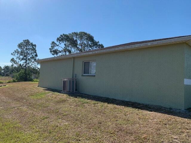 Building Photo - 4642 Golfview Blvd