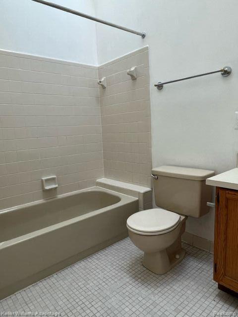 Building Photo - 22242 Edgewater