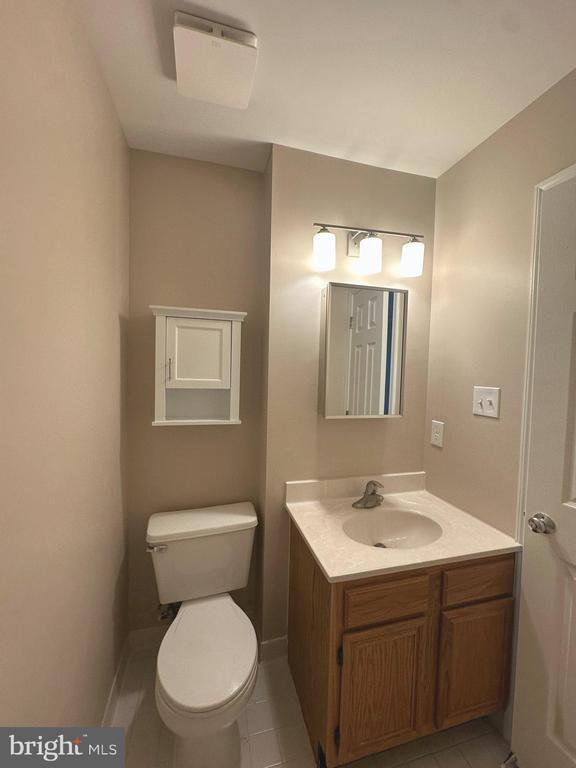 Building Photo - 2120 N Tazewell Ct