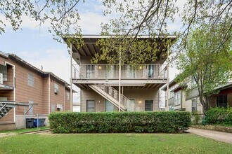 Building Photo - 202 S Willomet Ave