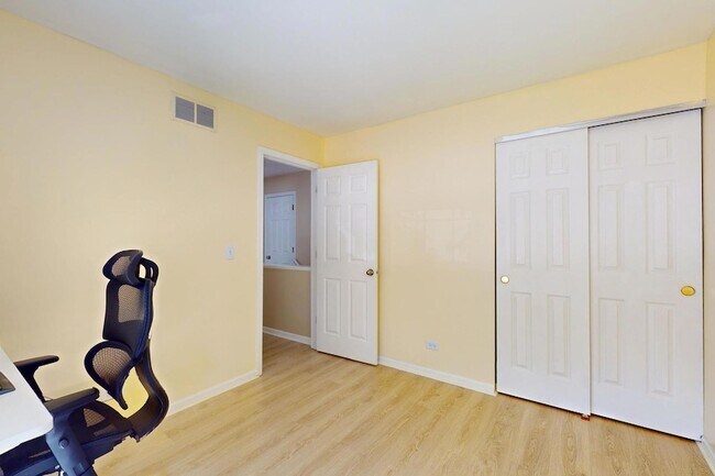 Building Photo - 2890 Ashling Ct