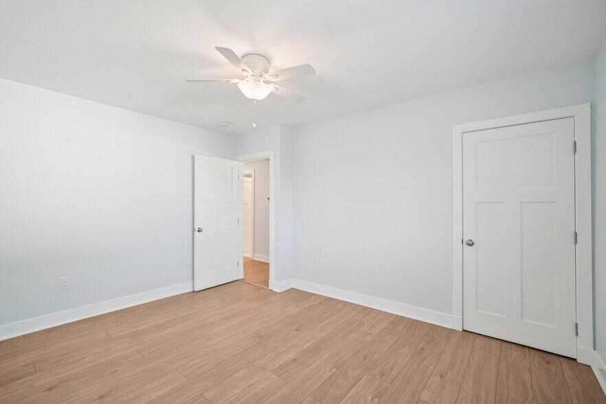 Building Photo - 1854 Homeworth Dr