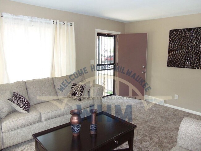 Building Photo - COMING SOON! Lovely 4 bedroom Single Famil...