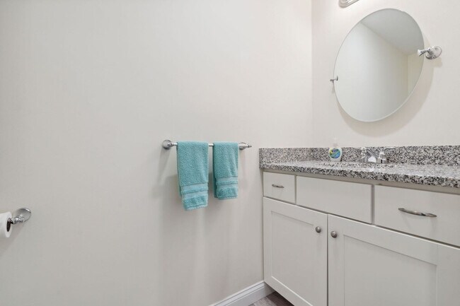 Building Photo - 128 Ashworth Ave