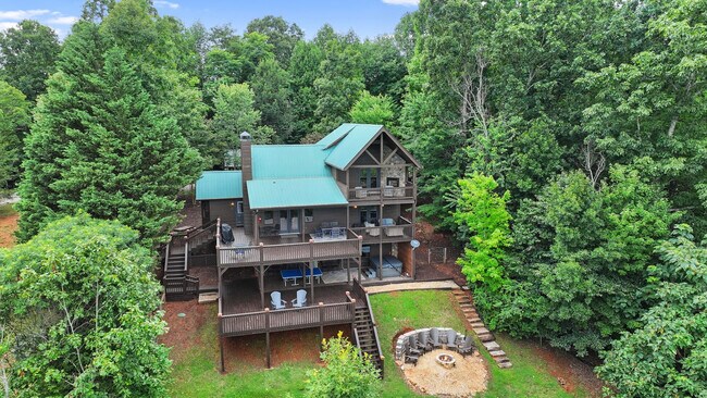 Building Photo - 202 Oak Ledge Rd