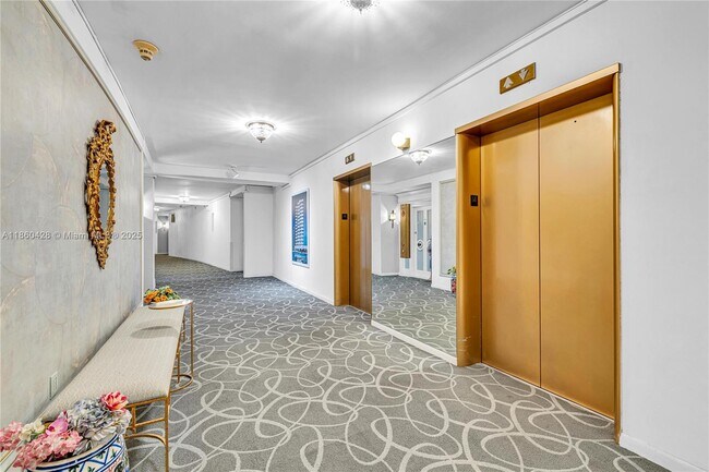 Building Photo - 5255 Collins Ave
