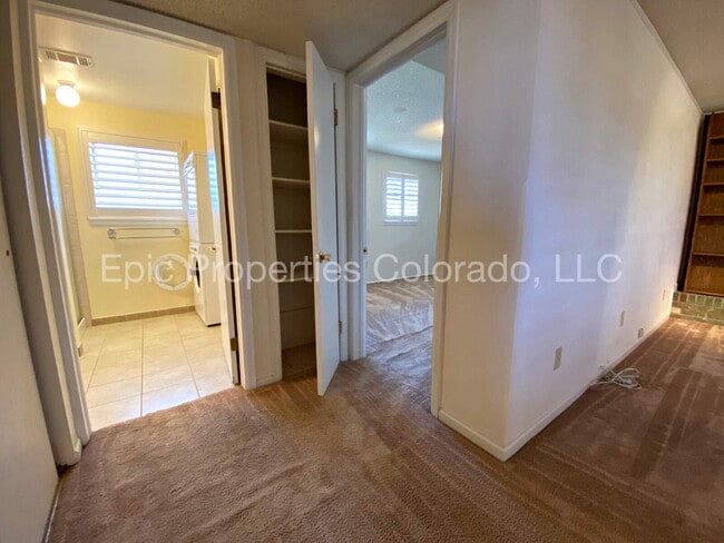 Building Photo - Pet-friendly Tri-Level Home with Large Backyard