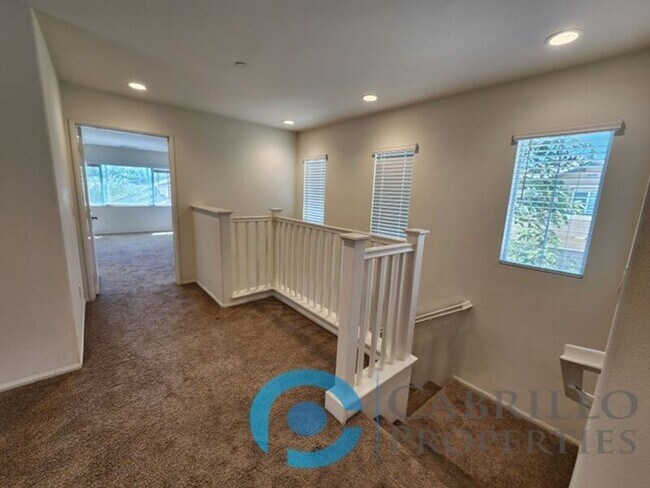 Building Photo - 232 Sweet Bay Ct